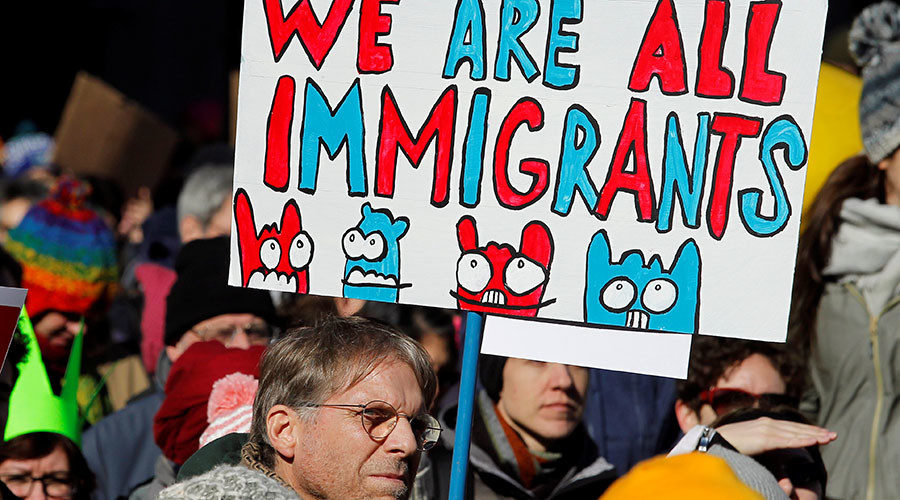 Muslim ban protesters