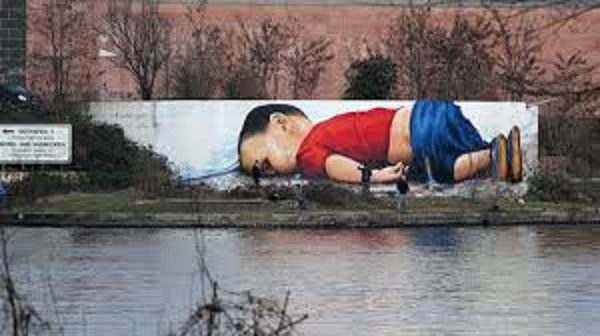 Click to enlarge Drowned Syrian boy