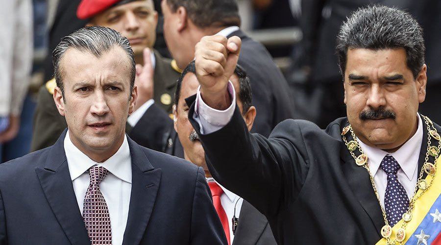 Venezuelan President Nicolas Maduro (R) and Vicepresident Tareck El Aissami.