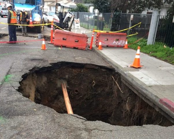 East Oakland sinkhole