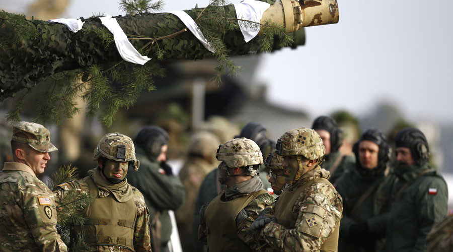 U.S. and Polish army soldiers