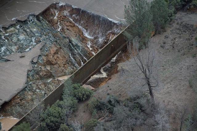 Click to enlarge Oroville Dam