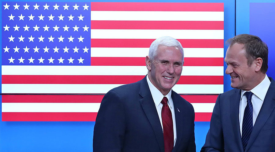 Click to enlarge Donald Tusk welcomes Mike Pence