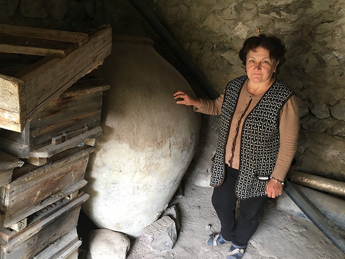 Karas wine making armenia pottery