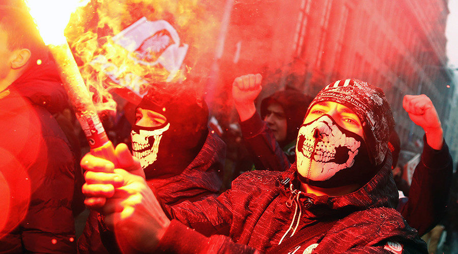 racist protesters