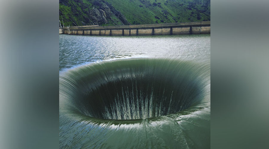 Click to enlarge hole in lake