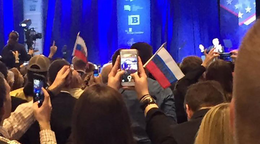 Click to enlarge russian trump pennants