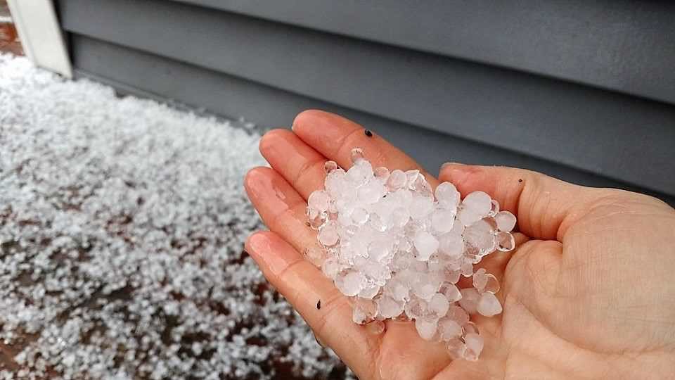 Click to enlarge Hail in New York