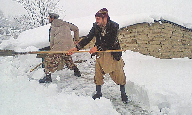 snow workers