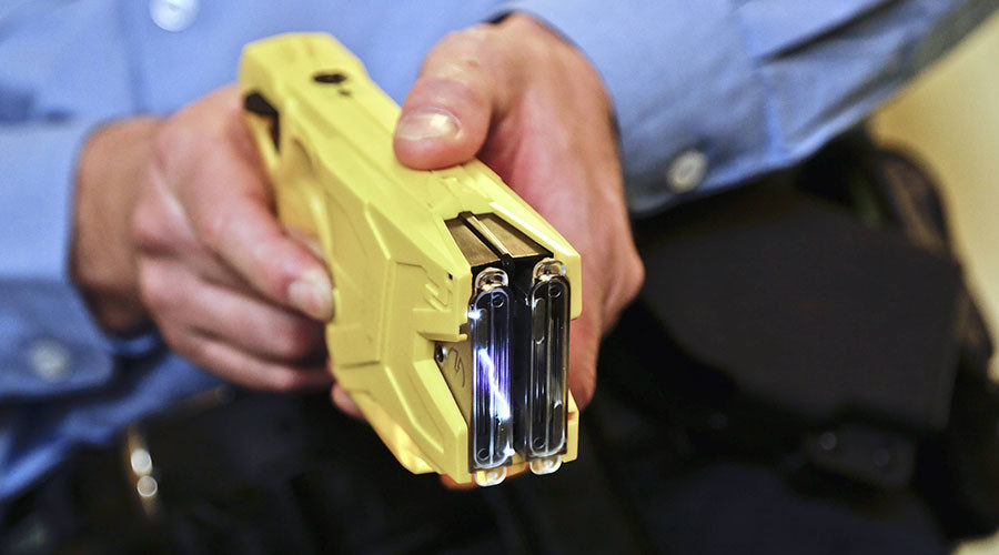 police cop tazer taser