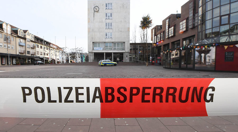 bomb threat town hall Gaggenau, Germany