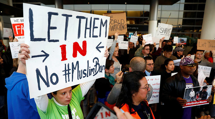 travel ban protesters