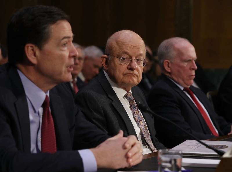 Click to enlarge Comey Clapper