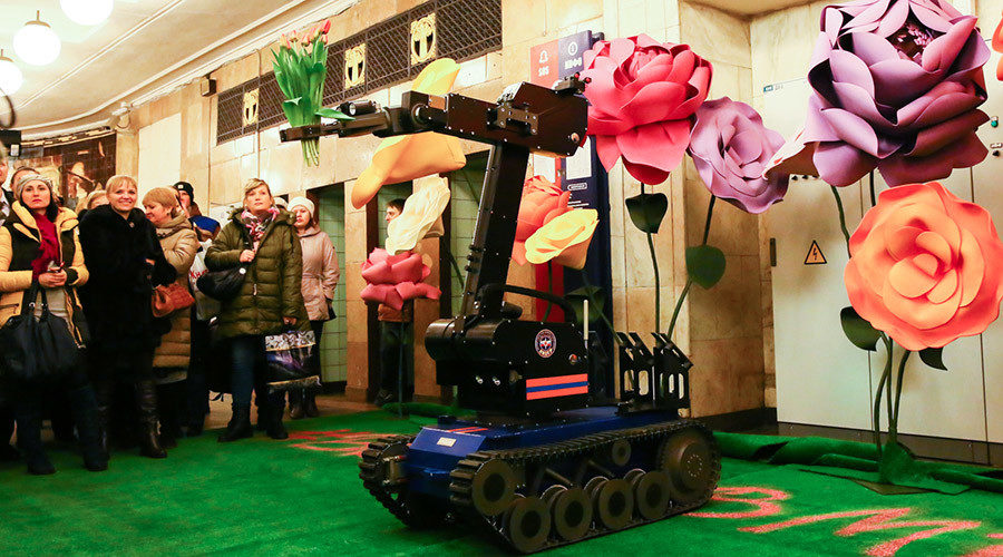 Click to enlarge Women's Day Russia