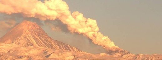 Russia's Bezymianny volcano eruption