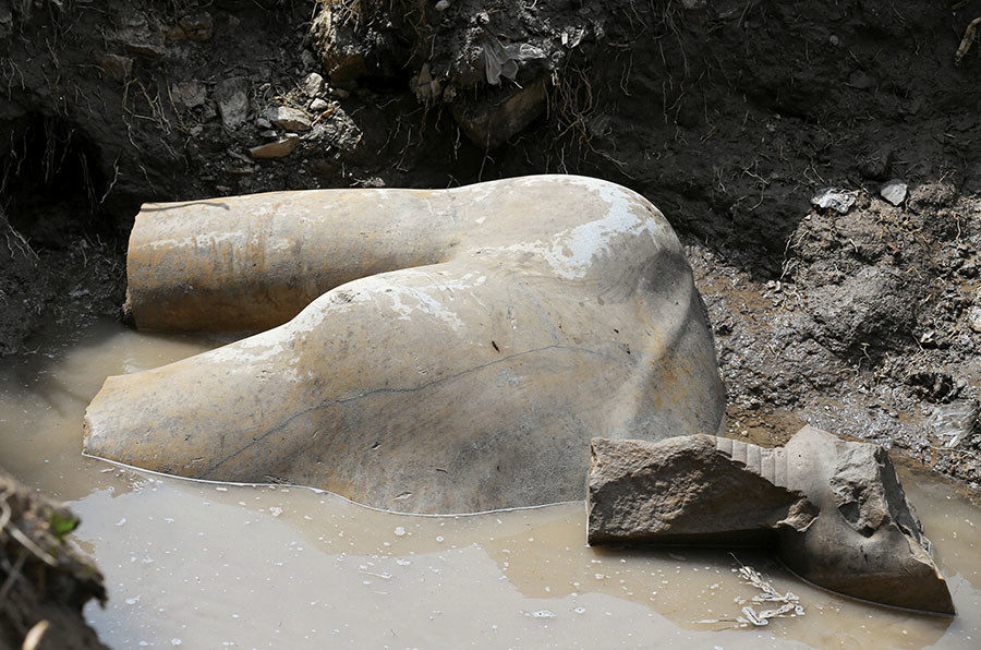 Statue Ramses discovered Cairo