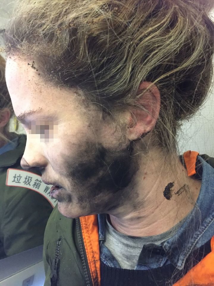 headphones catch fire, fire headphone batteries