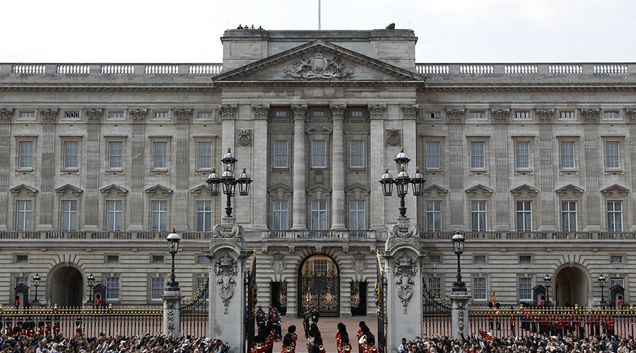 uckingham Palace in London