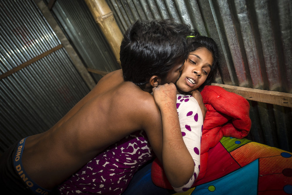 Pakhi, 15
