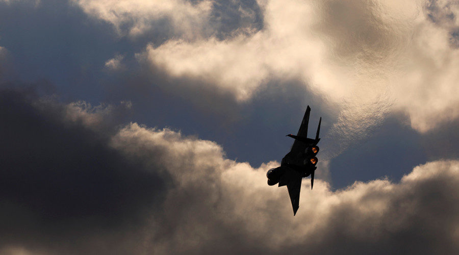 Click to enlarge Israeli F-16 fighter jet