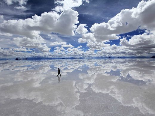 Click to enlarge Salar de Uyuni lake, Bolivia