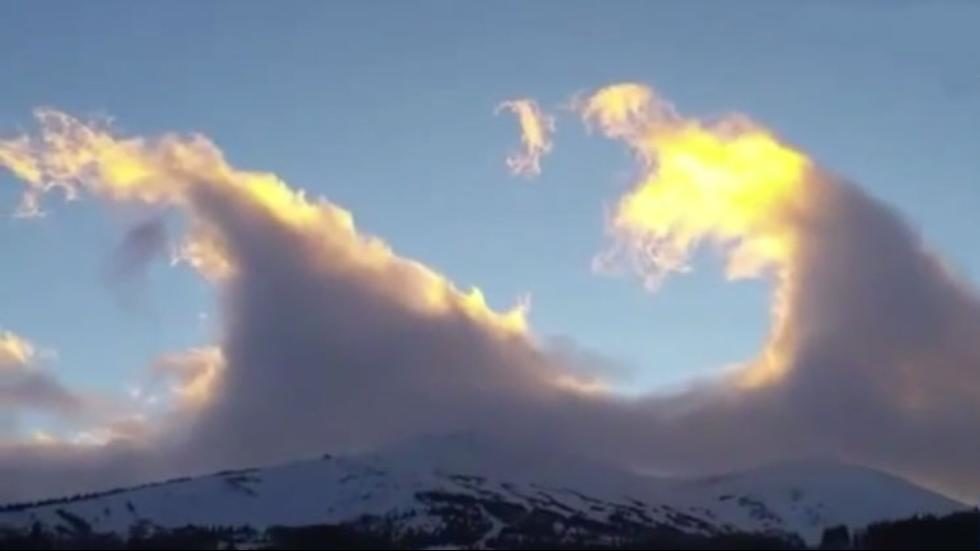 Wave clouds