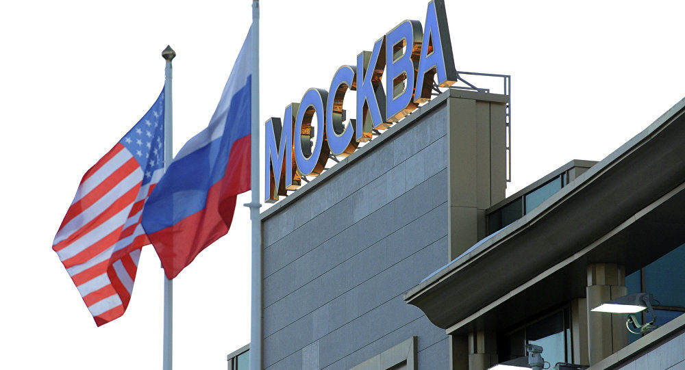 US Russia flags