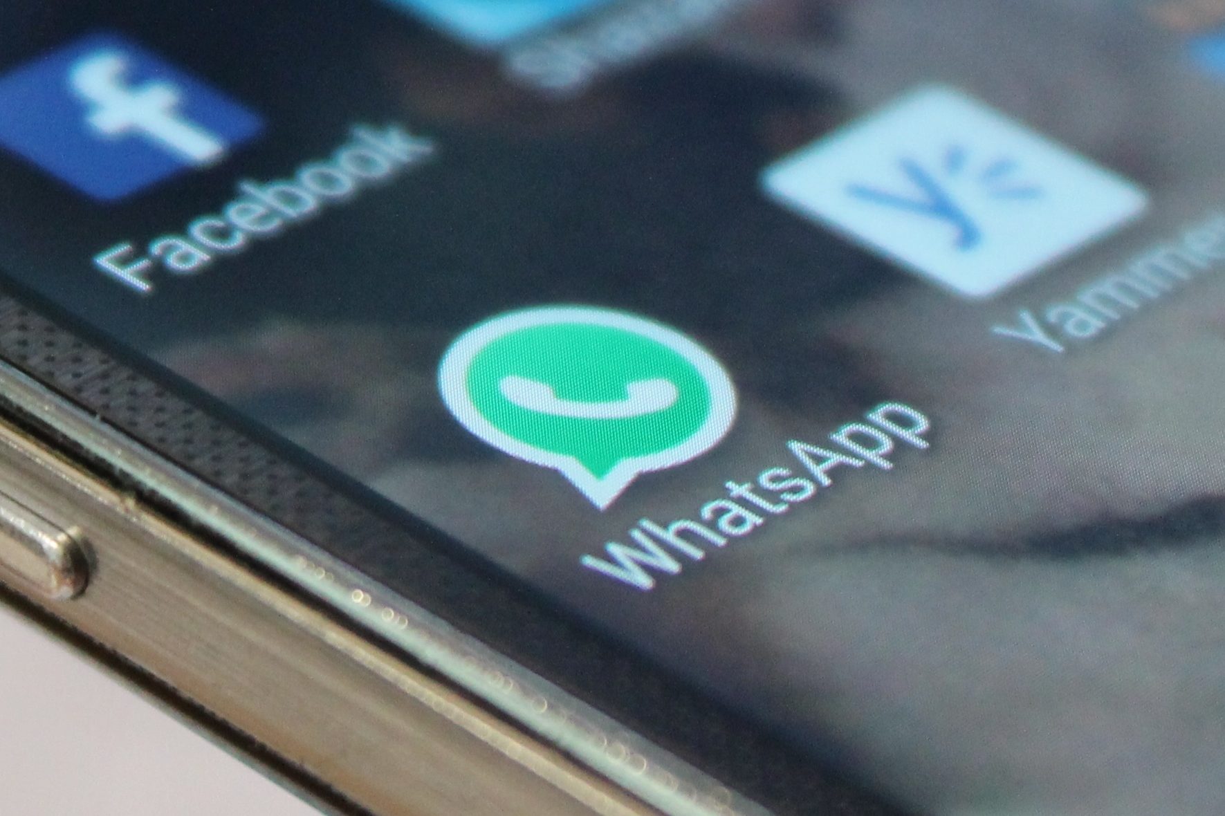 Click to enlarge Whatsapp icon phone