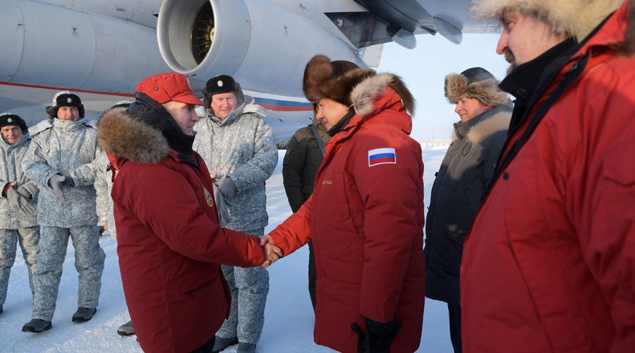 Click to enlarge Vladimir Putin and Sergei Shoigu