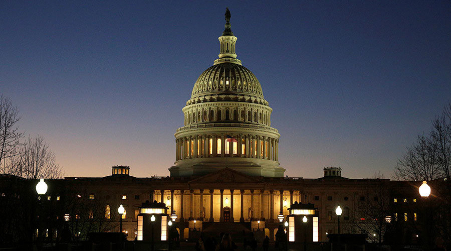US Capitol building night