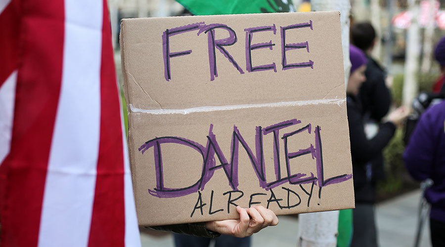 Daniel Medina DACA recipient arrested ICE
