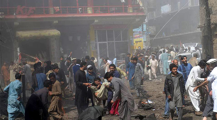 People gathering at the blast site in northwest Pakistan's Parachinar, on March 31, 2017
