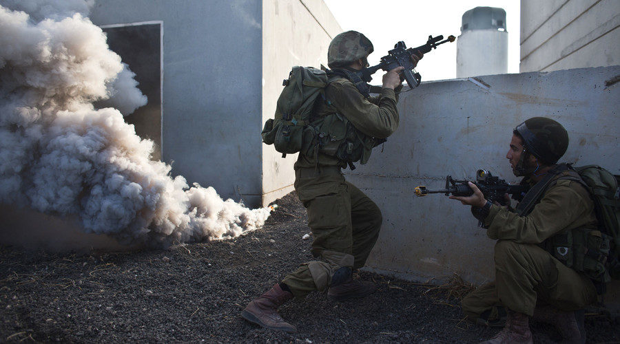  Israeli soldiers take part in an urban warfare drill