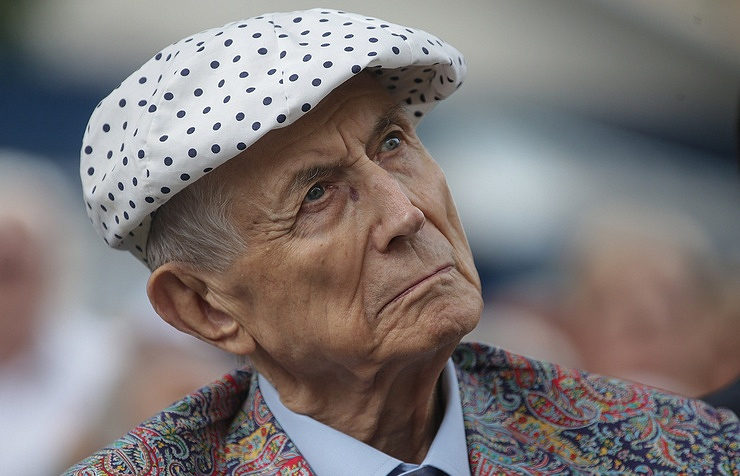Yevgeny Yevtushenko