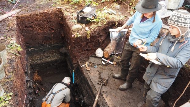 Click to enlarge archeology team