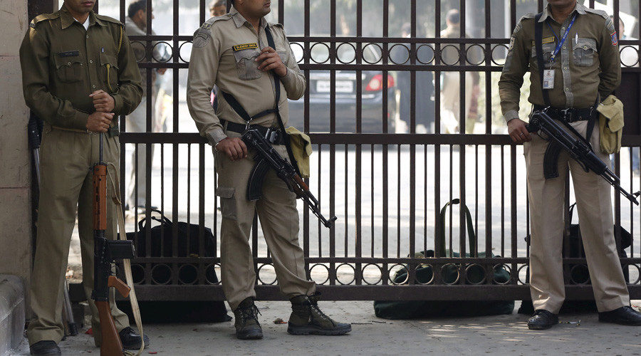 Click to enlarge Indian police officers