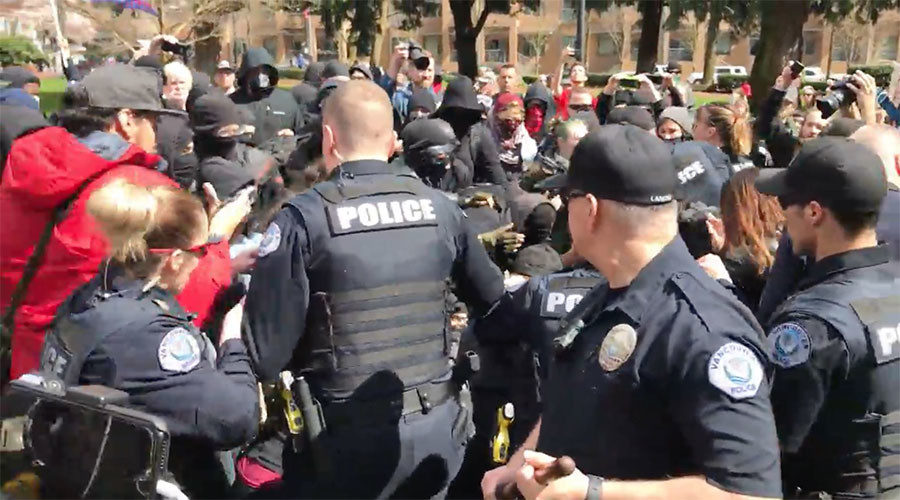 Click to enlarge trump rally protest