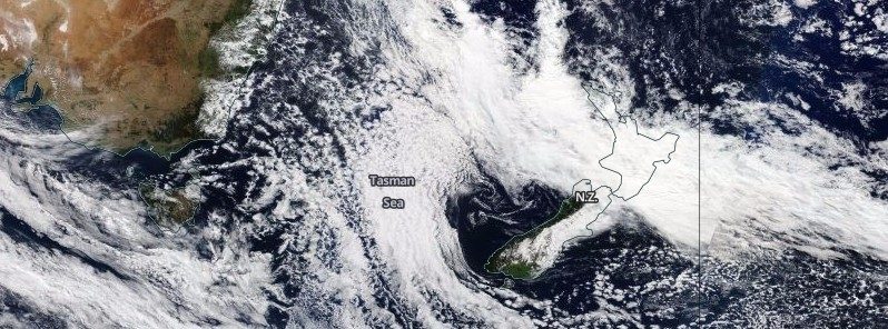 Ex-cyclone Debbie over Tasman Sea