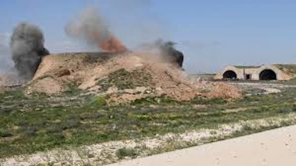 Click to enlarge US missile attack on the Syrian military airbase