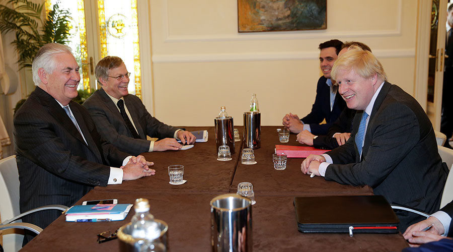 U.S. Secretary of State Rex Tillerson (L) and Britain's Foreign Secretary Boris Johnson