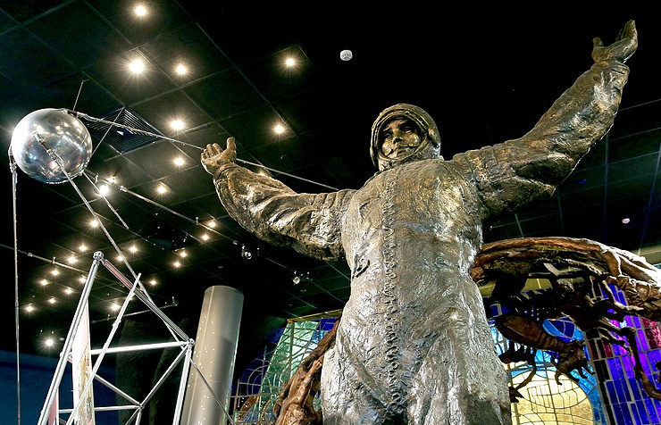 Yuri Gagarin statue