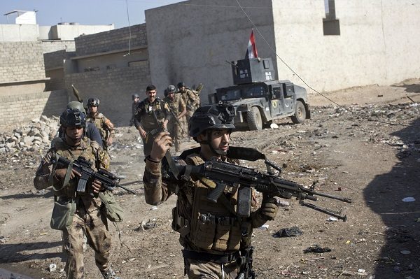 Click to enlarge Iraqi troops in Mosul