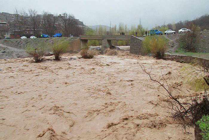 Iran floods April 2017