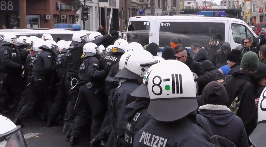 Click to enlarge Germany police riot cops protest