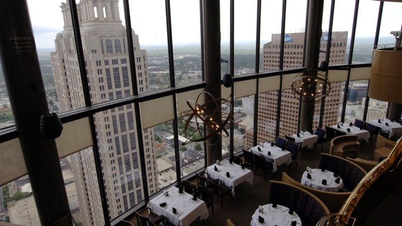 Click to enlarge Sundial restaurant