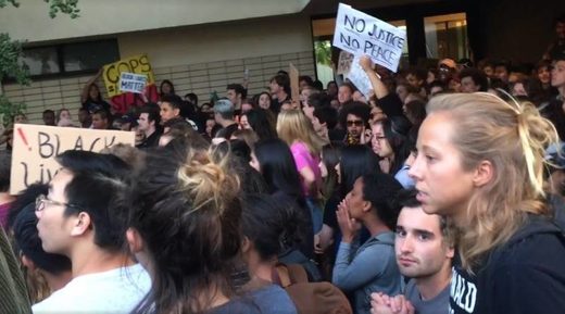 Click to enlarge student protestors claremont