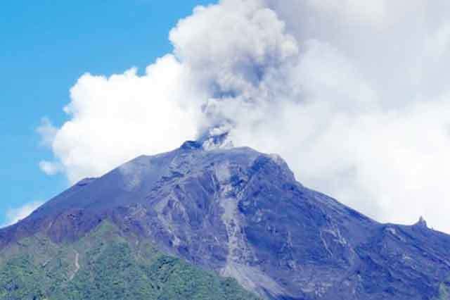 volcano on Manam Island