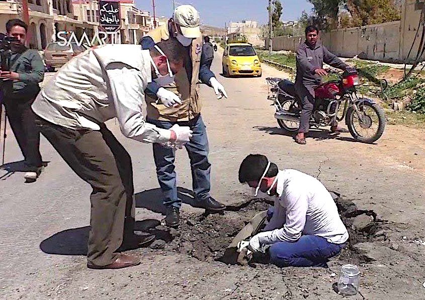 guys in hole sarin 