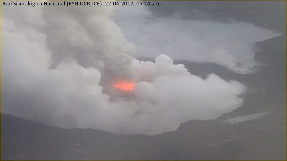 Click to enlarge April eruption at Poas