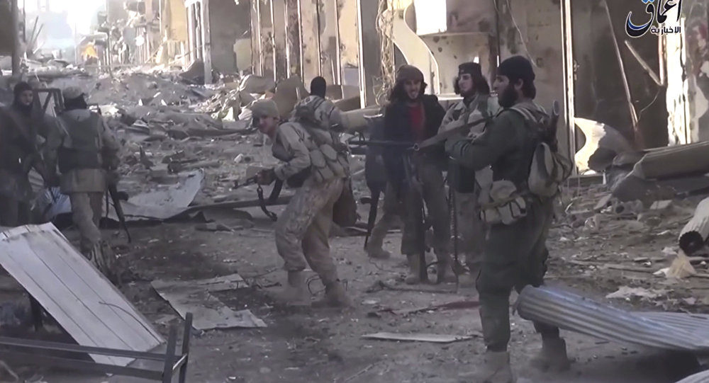 Daesh fighters